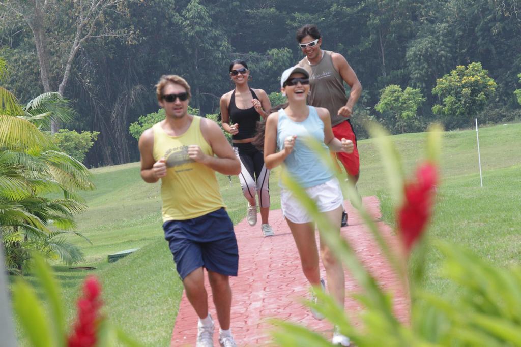 Amazonia Golf Hotelaria E Turismo Sa Rio Preto Da Eva Extérieur photo